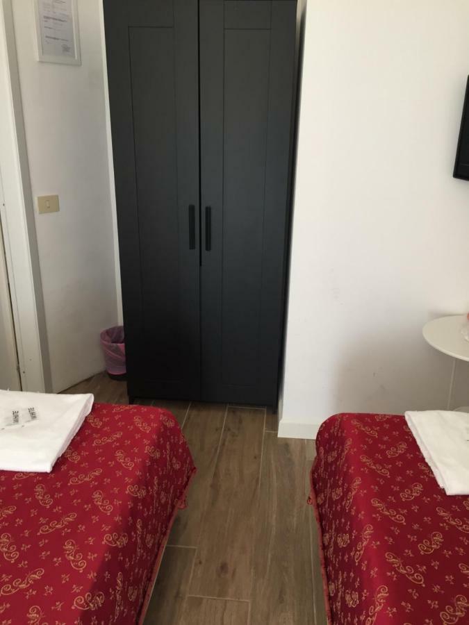 Bed and Breakfast Blue Whale Рим Экстерьер фото